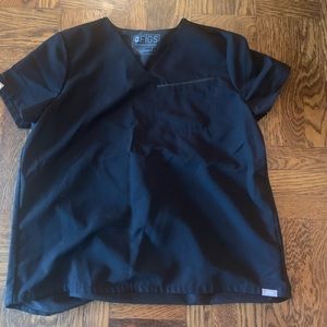 Figs scrub top, black, medium.